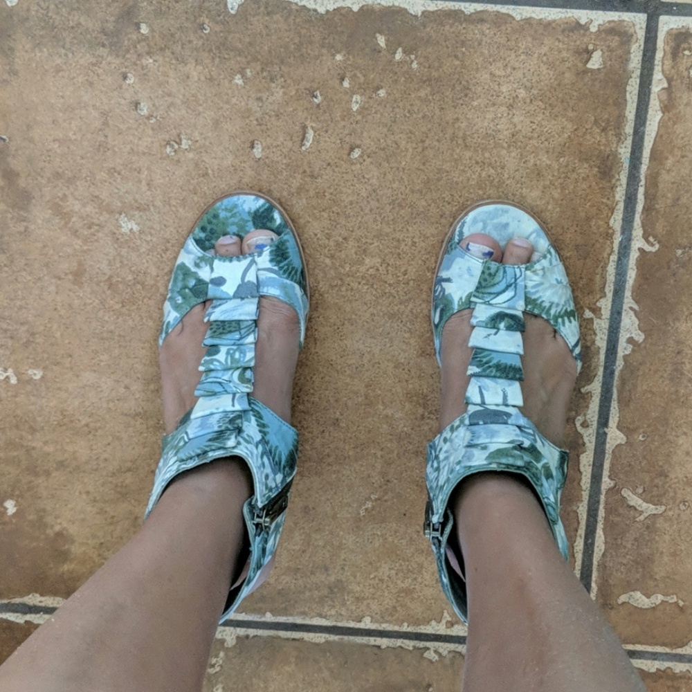 Seychelles green floral fabric heel sandal